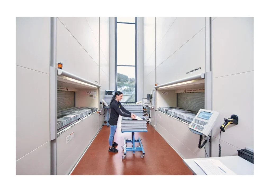 Ottimizzare il Picking con i Magazzini Verticali: Efficienza e Innovazione